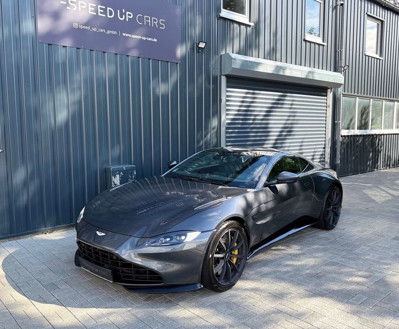 Aston Martin Vantage