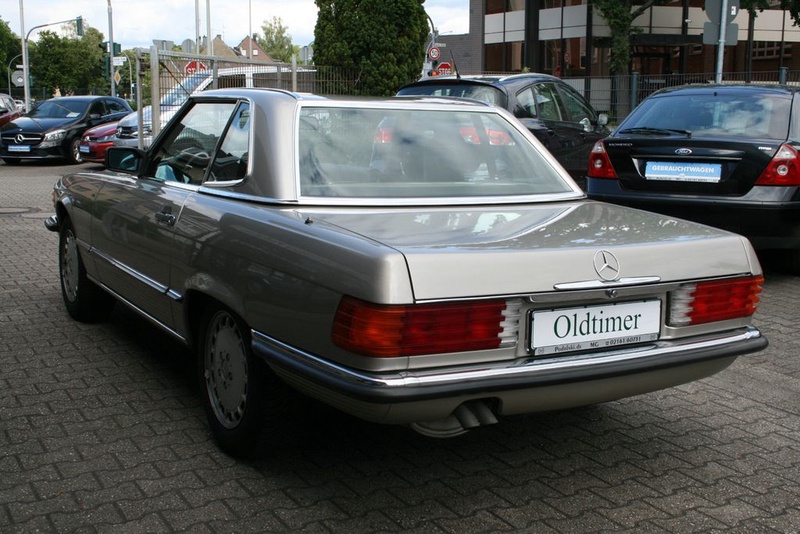 Mercedes-Benz SL-Class
