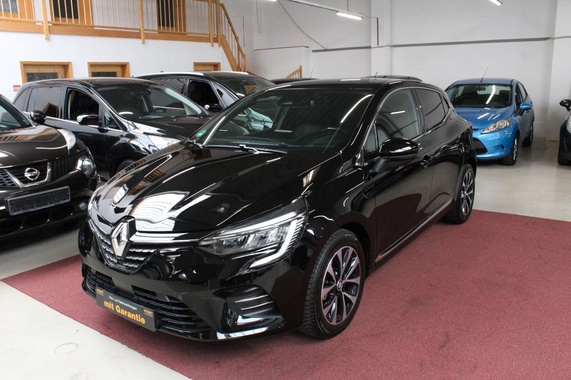 Renault Clio 2023