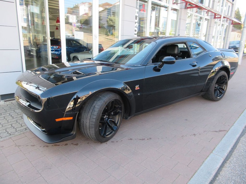 Dodge Challenger
