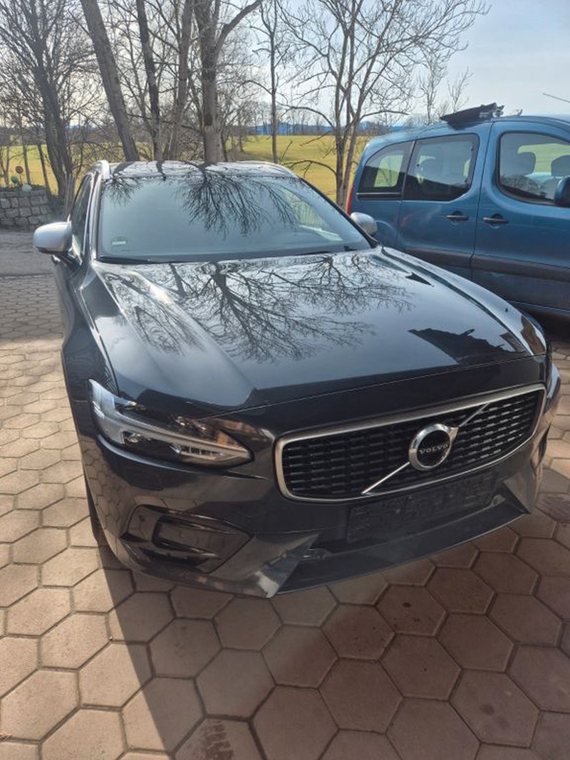 Volvo V90