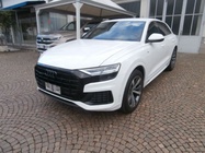 Audi Q8 2021