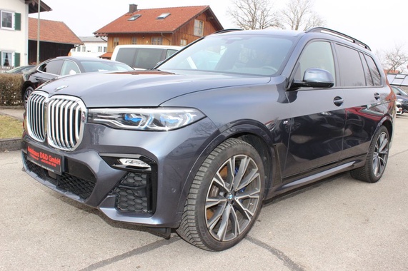 BMW X7 2021