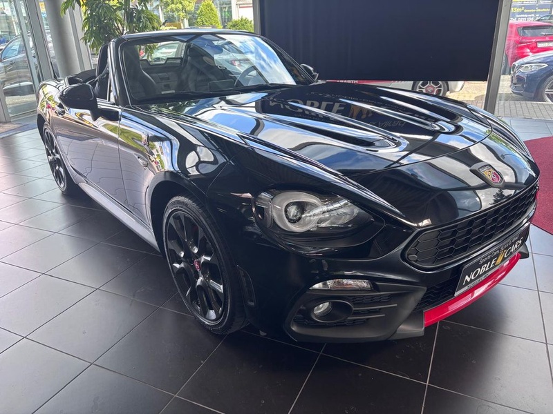 Abarth 124 Spider