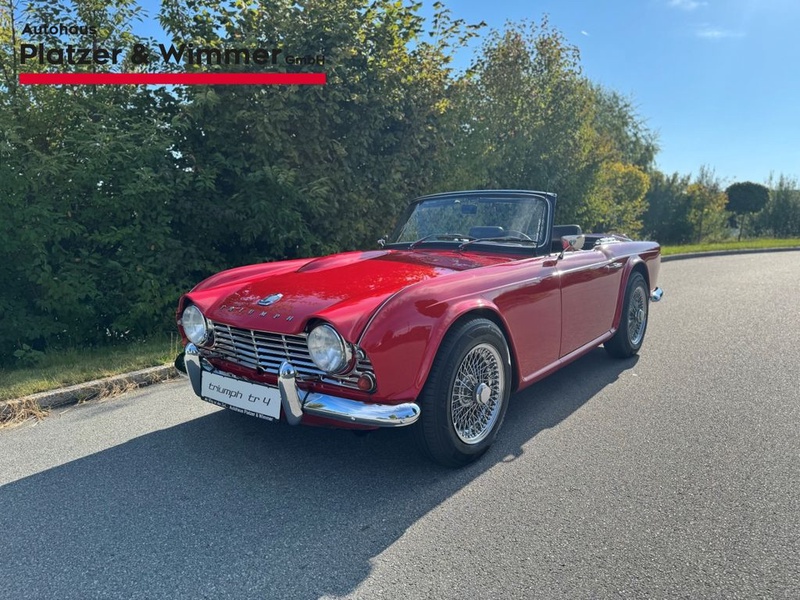 Triumph TR4