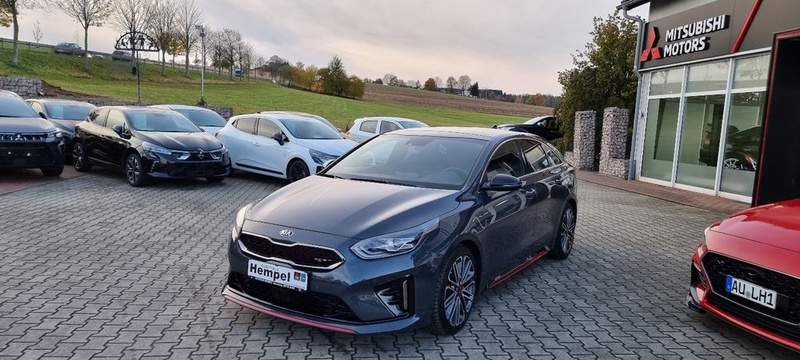 Kia pro cee'd / ProCeed