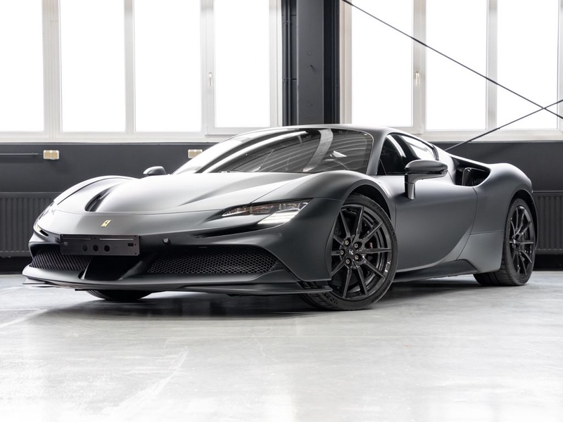 Ferrari SF90