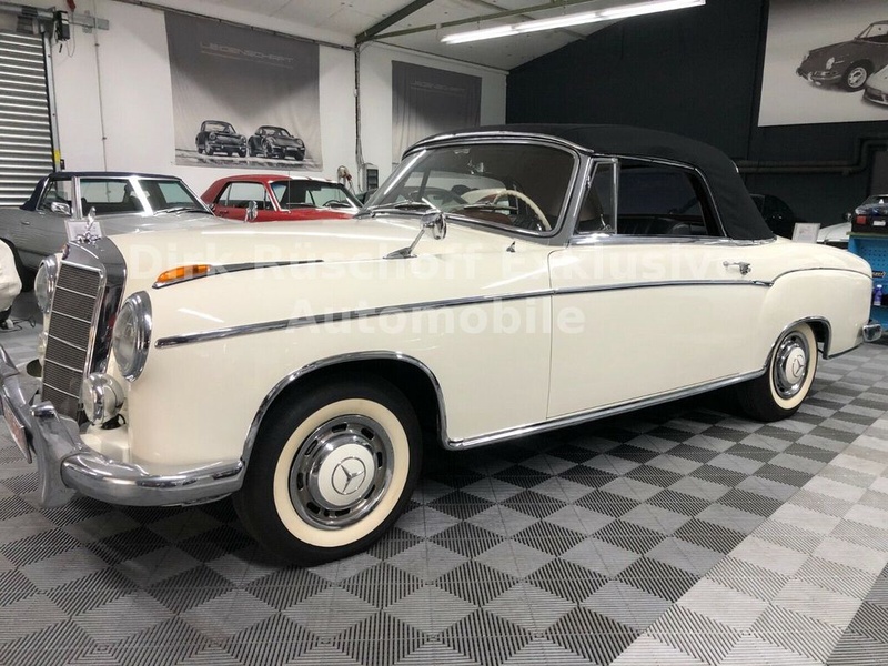 Mercedes-Benz 220