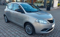 Lancia Ypsilon 2012