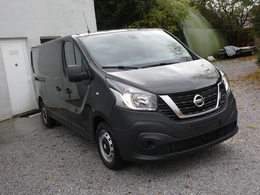 Nissan NV300 2021