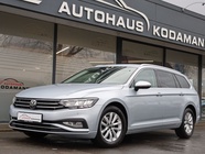 Volkswagen Passat 2023