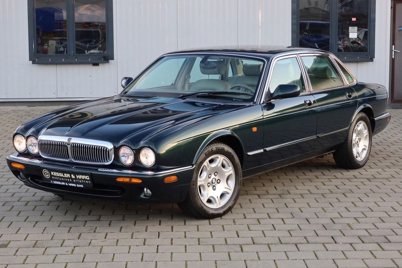 Jaguar XJ