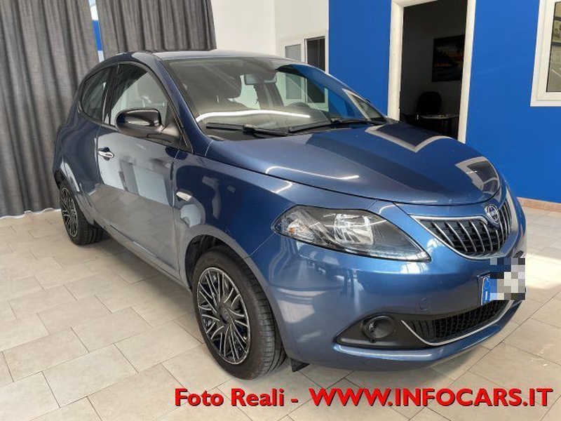Lancia Ypsilon