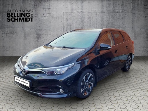 Toyota Auris 2015