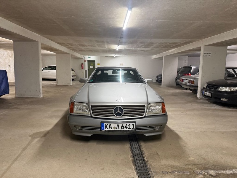 Mercedes-Benz SL-Class