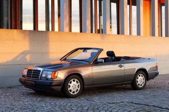 Mercedes-Benz CE-Class 1992