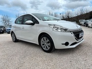 Peugeot 208 2015
