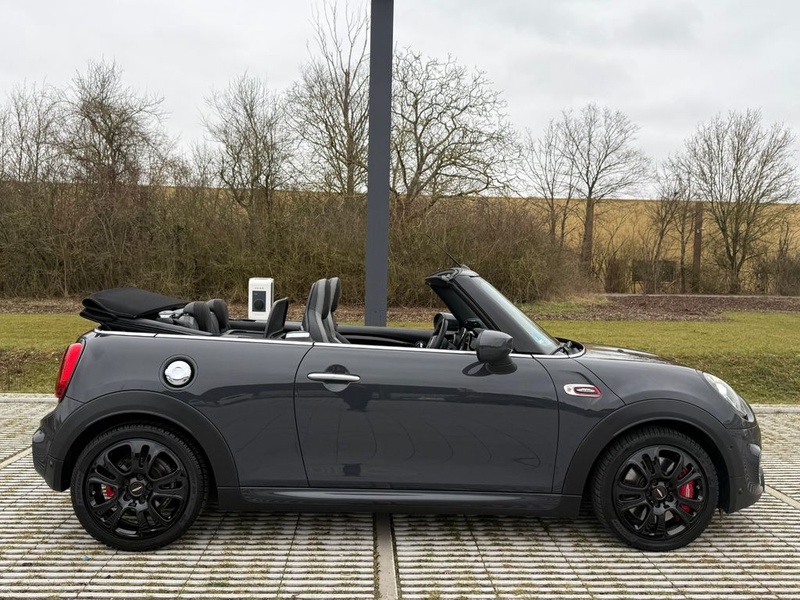 MINI Cabrio