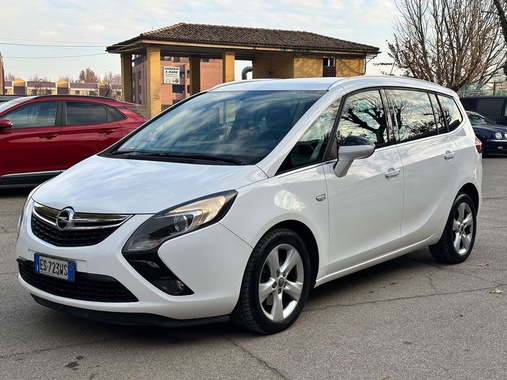 Opel Zafira 2014