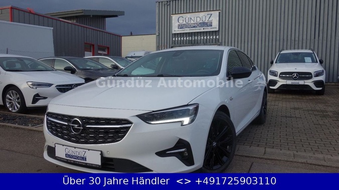 Opel Insignia 2022