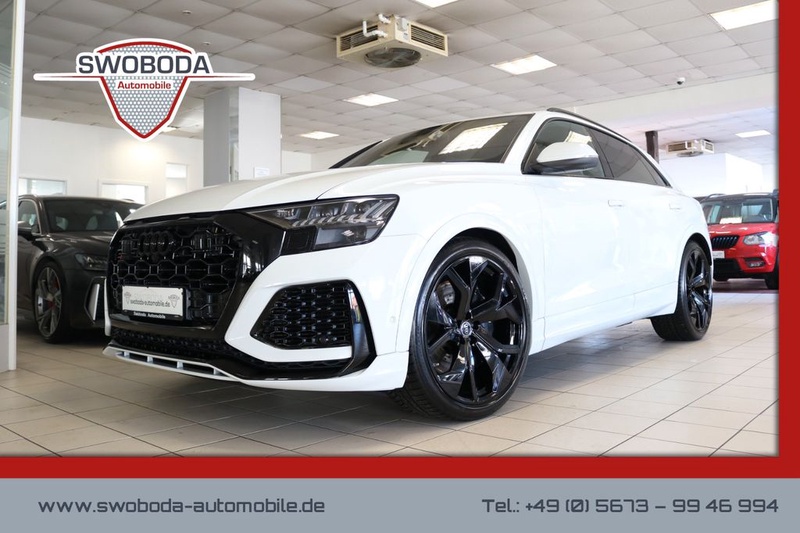 Audi RSQ8
