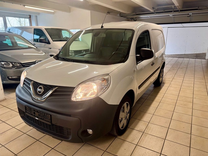 Nissan NV250