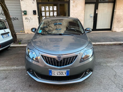 Lancia Ypsilon 2023