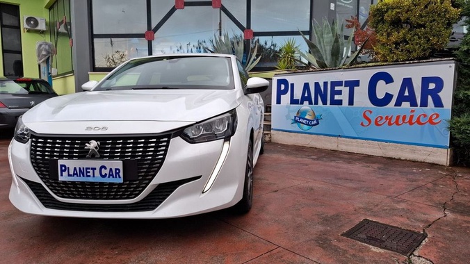 Peugeot 208 2021