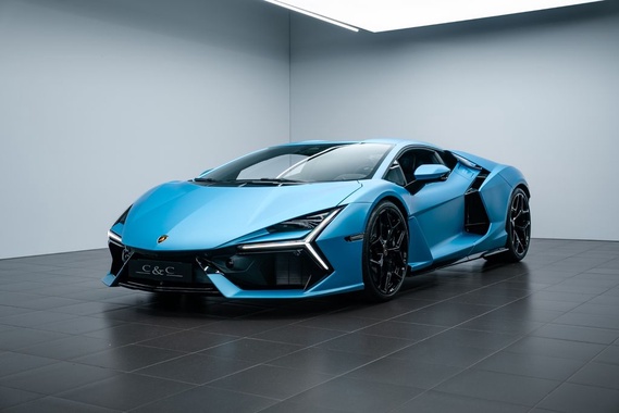 Lamborghini Revuelto 2025