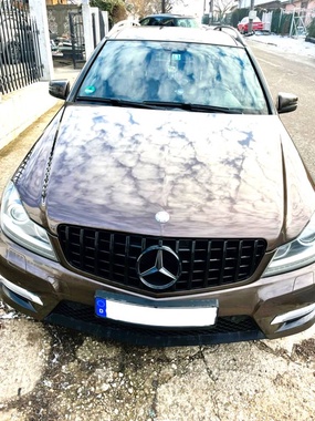 Mercedes-Benz 220 2013