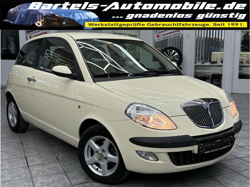 Lancia Ypsilon