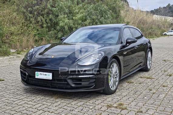 Porsche Panamera 2022