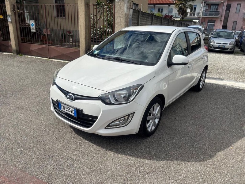 Hyundai i20