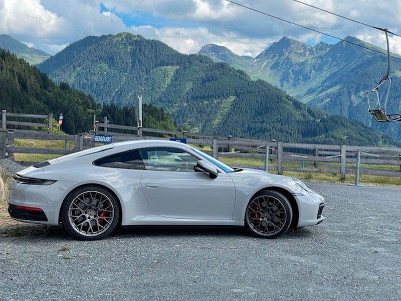 Porsche 992