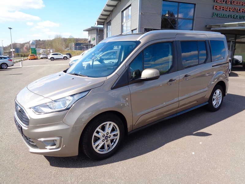 Ford Grand Tourneo