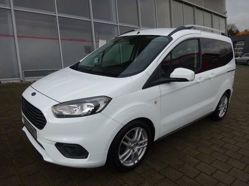 Ford Tourneo Courier 2021