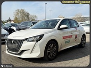Peugeot 208 2021