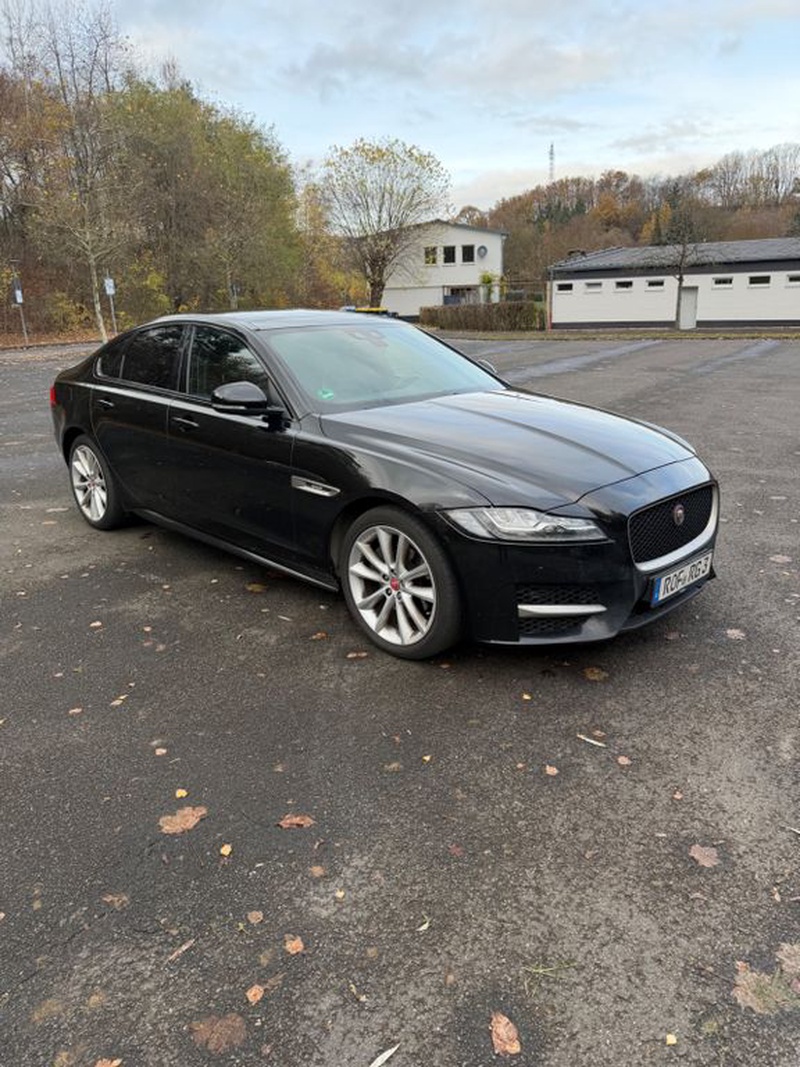 Jaguar XF