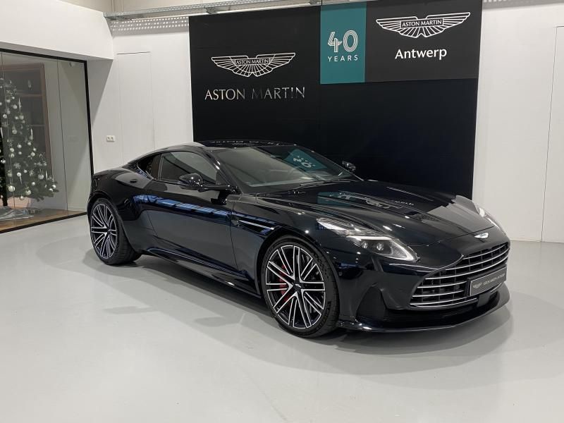 Aston Martin DB12