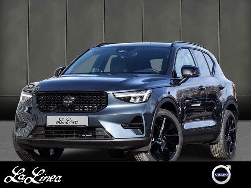 Volvo XC40 2025