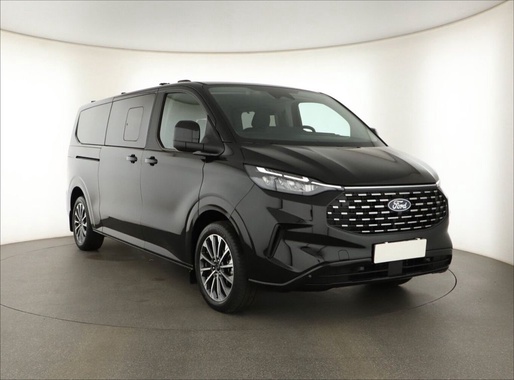 Ford Tourneo Custom 2025