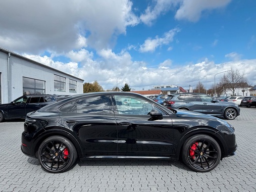 Porsche Cayenne 2023