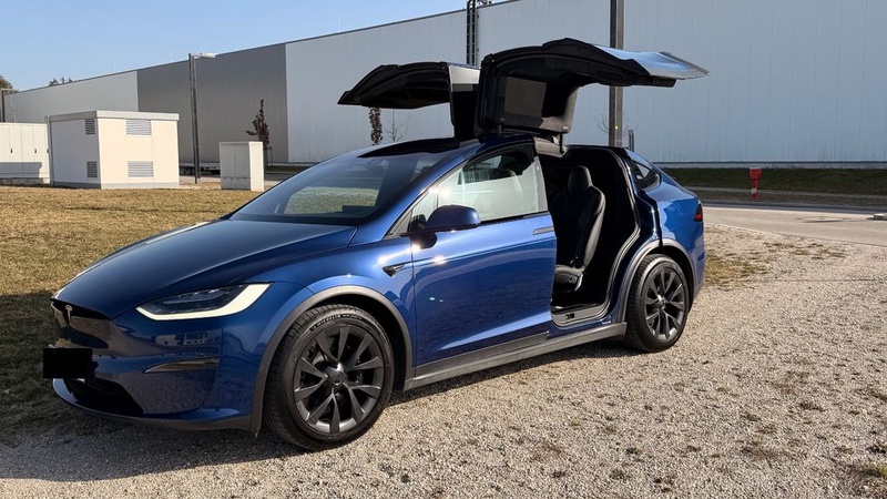 Tesla Model X