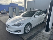 Tesla Model S 2016