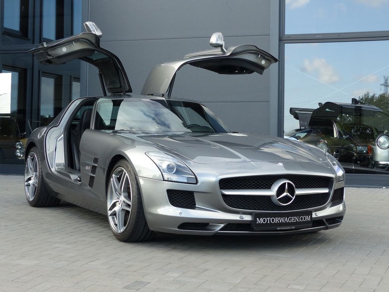 Mercedes-Benz SLS AMG