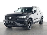 Volvo XC40 2025