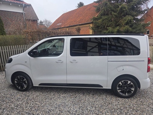 Opel Zafira 2021