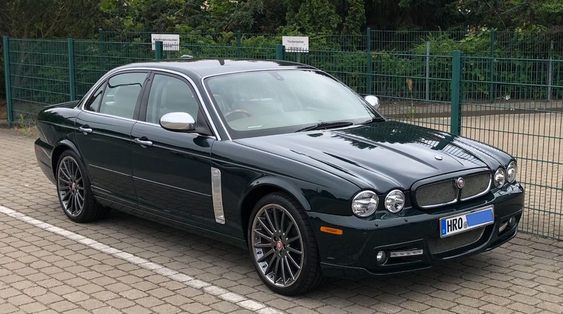 Jaguar XJ8
