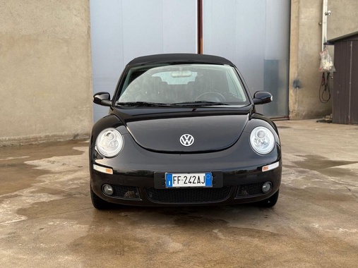 Volkswagen New Beetle 2010