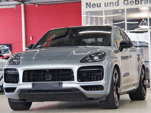 Porsche Cayenne 2021